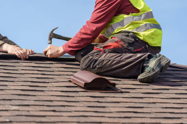 Best Commercial Roofing Services  in Neenah, WI
